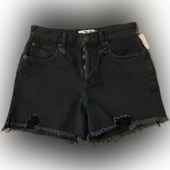 We The Free Washed Black Button Fly Distressed Shorts - Picture 2 of 4